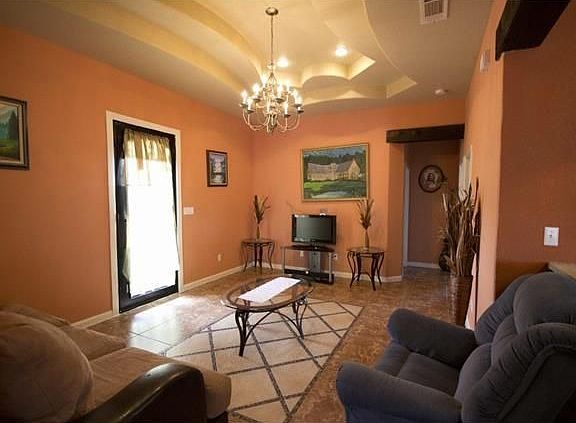 3rd image of 140 Cielo Vista Dr