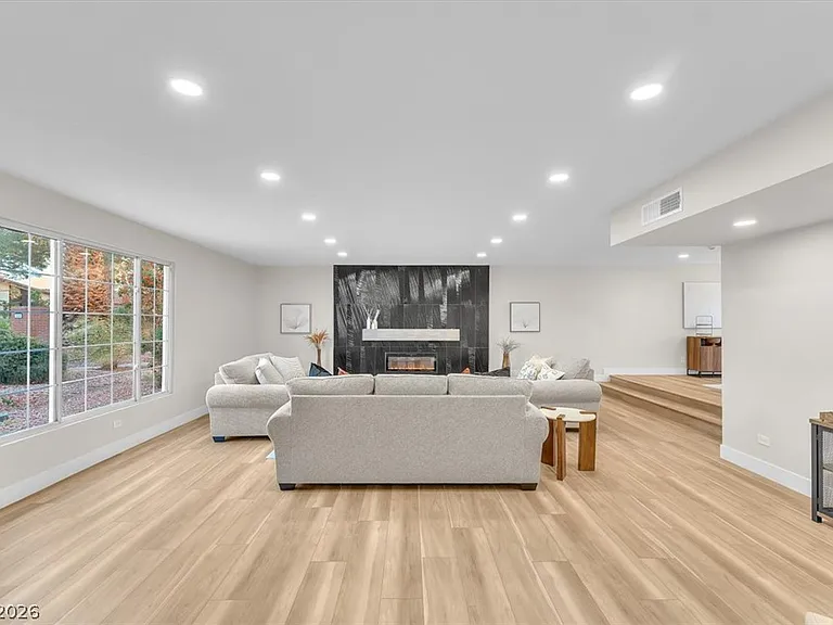 2868 Vista Del Sol Ave — Photo 20