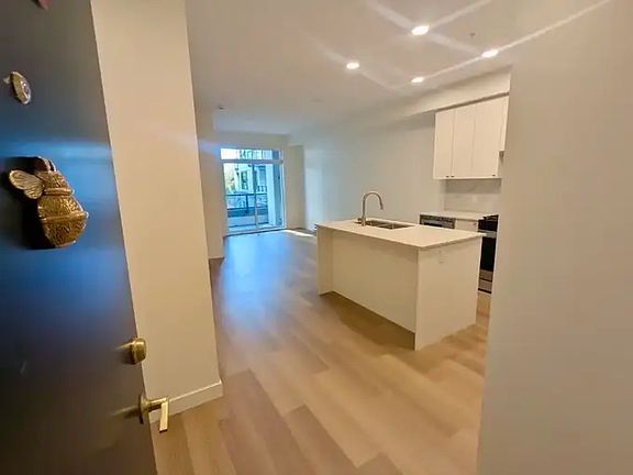 2nd image of 209 Lebleu St #302