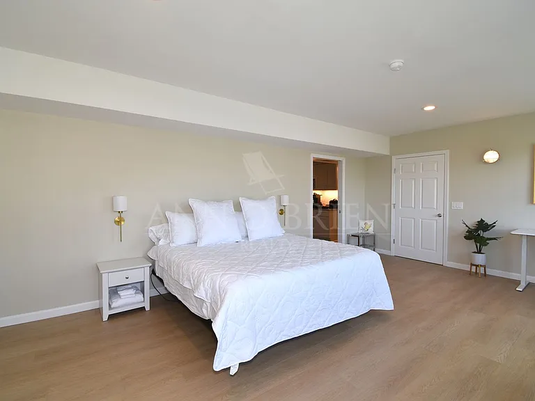 20 Walcott Ave — Photo 17