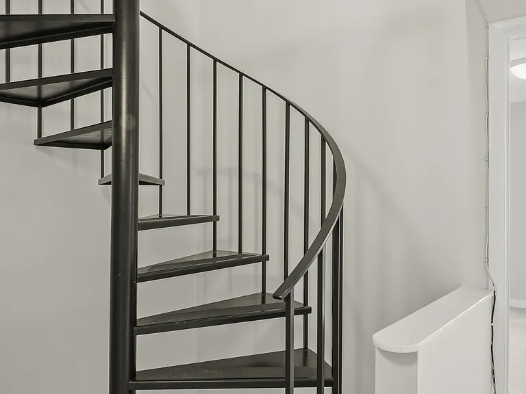 Upper Landing 1