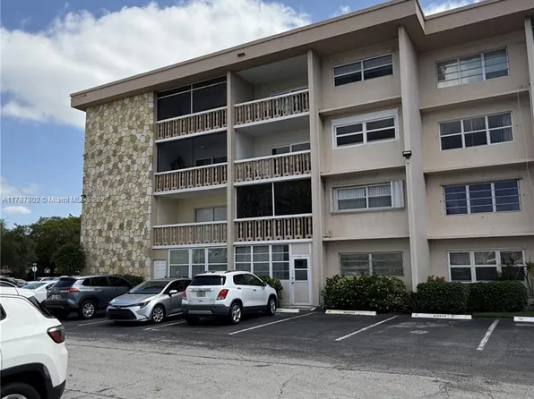 410 SE 2nd St APT 122, Hallandale Beach, FL 33009