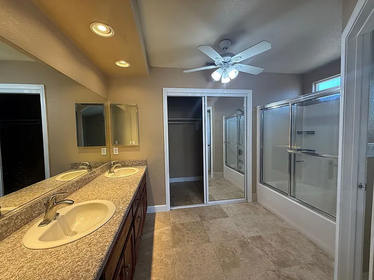 13425 Spring Valley Pkwy — Photo 7