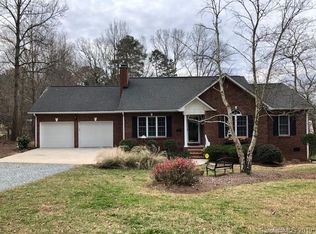 39 Shadowbrook Rd, Mount Holly, NC 28120