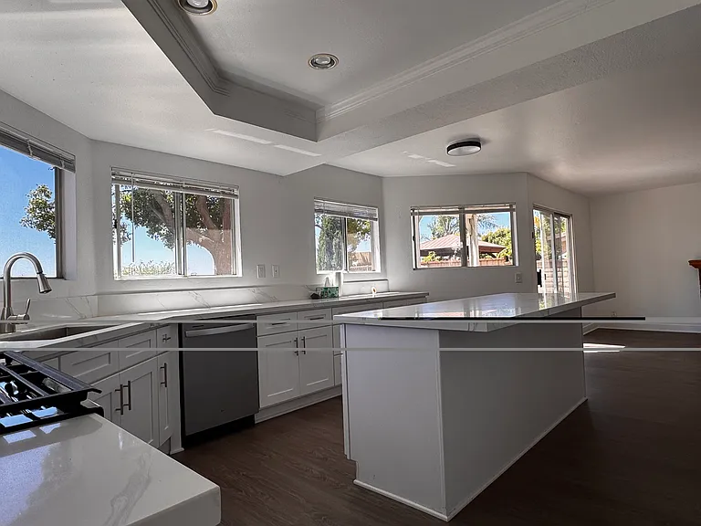 2729 Pepperdale Dr — Photo 3