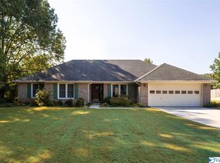 2512 Lawson Lake Ct SE, Huntsville, AL 35803