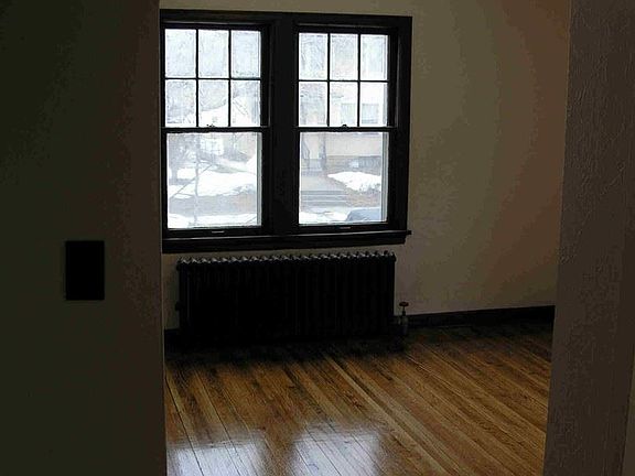 2nd image of 1648 Charles Ave #101