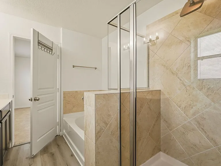 6810 Cortenridge Ln — Photo 25