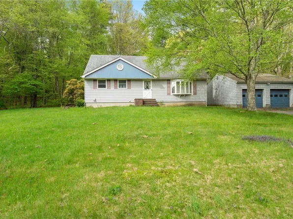 131 Spring St, Hope Valley, RI 02832