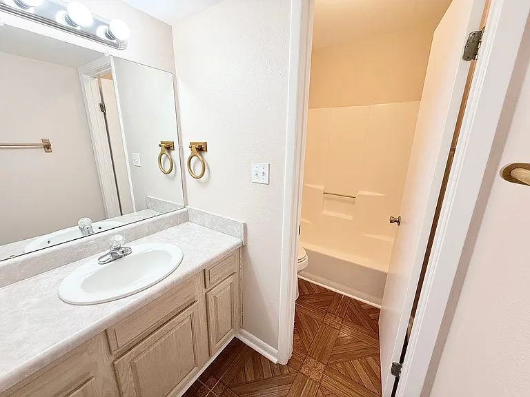 6069 Hilburn Rd — Photo 11