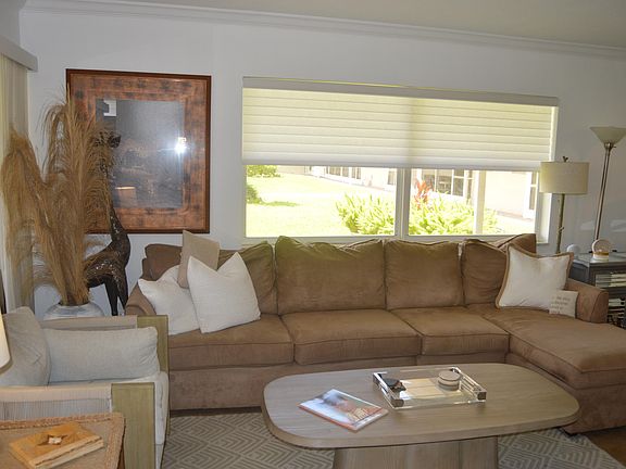 4th image of 745 SE 19th Avenue #114
