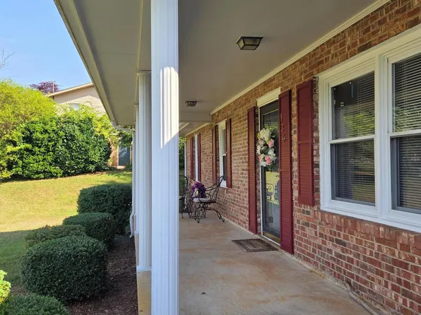 130 Unaka Subdivision Rd, Elizabethton, TN 37643
