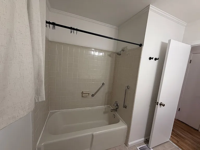 4953 Stillwood Dr — Photo 9
