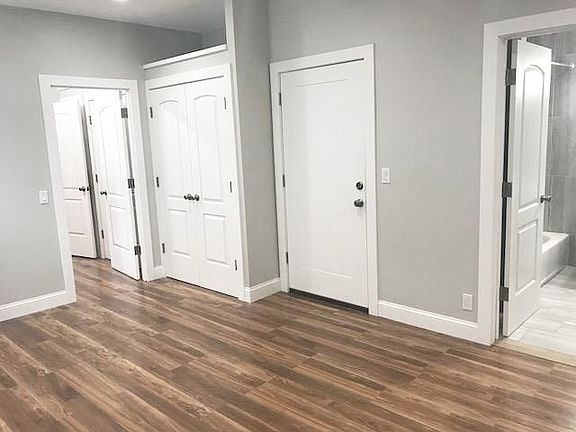 3rd image of 69 Hausman St #3