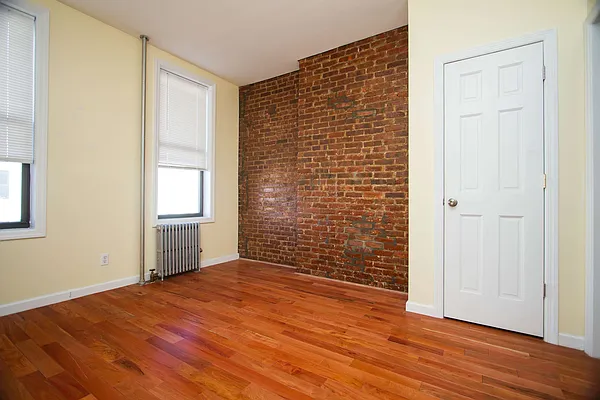 Rented by Nooklyn NYC LLC | media 7