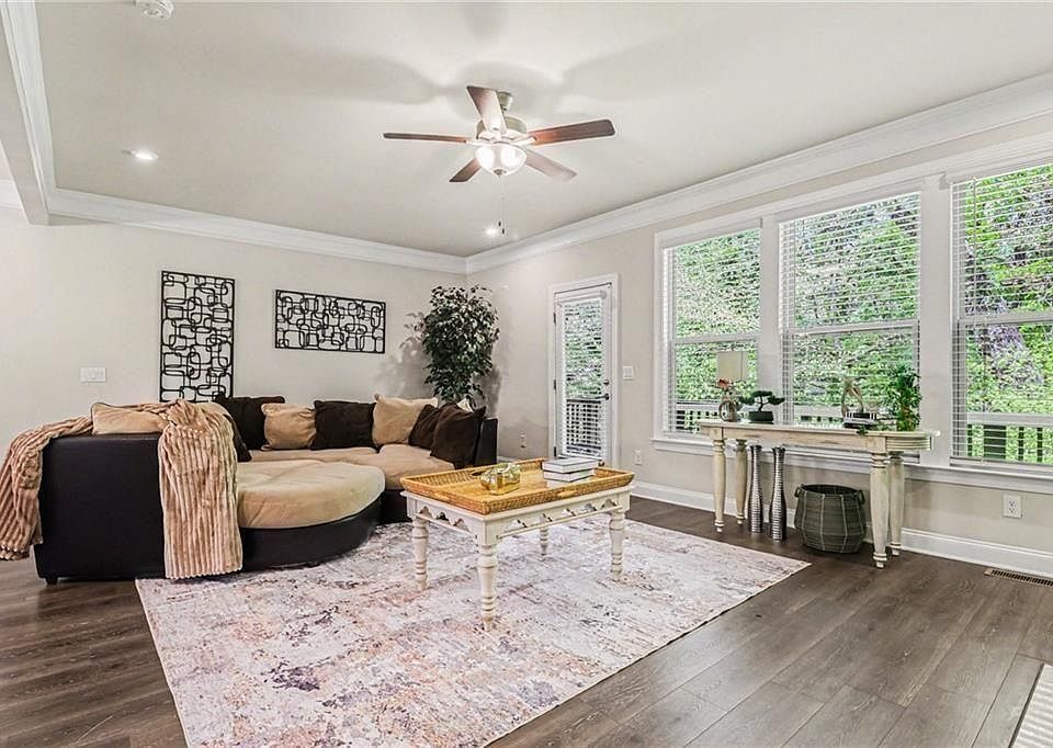 1st image of 1363 Harris Way