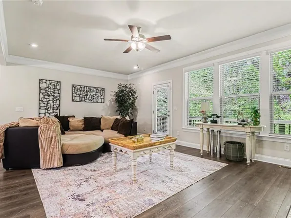 1363 Harris Way, Atlanta, GA 30319