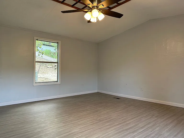6614 Fitts Rd — Photo 15