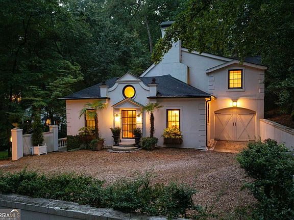 4th image of 2760 Northside Dr NW