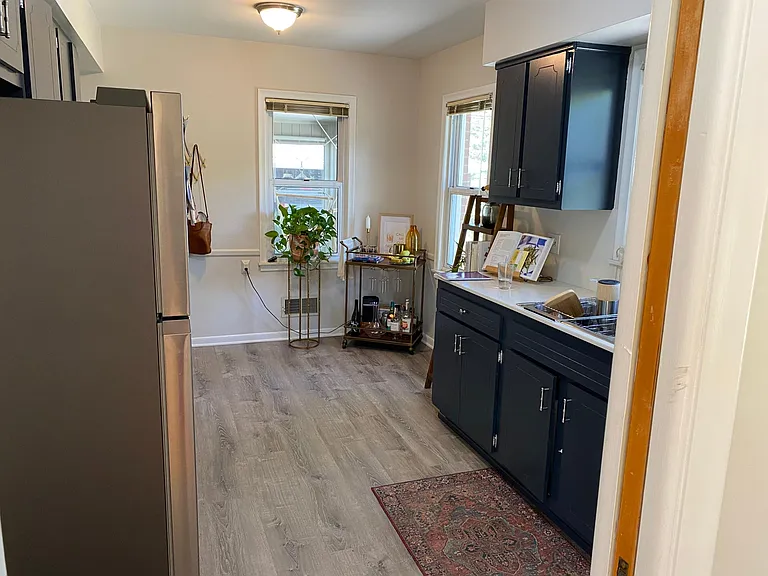 710 S Evergreen St — Photo 5