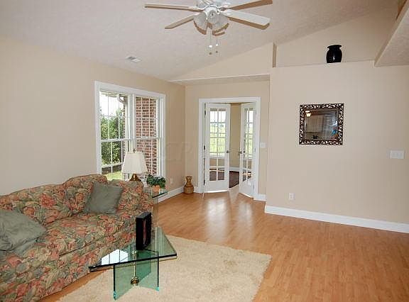4th image of 143 Coates Ct