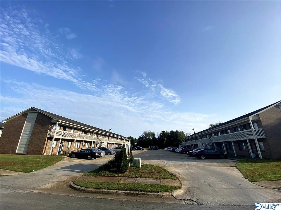 2nd image of 4420 Torrance Dr NW