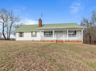 122 Fortner Rd, Lula, GA 30554