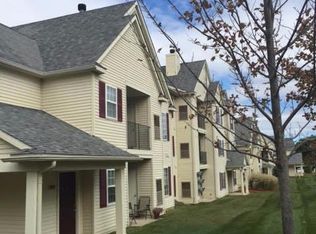 210 Lake Village Dr APT 205, Ann Arbor, MI 48103