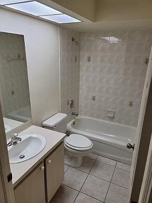 1214 SE 6th St #1 — Photo 11