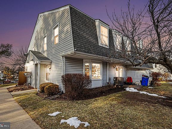 2nd image of 1249 Danielle Dr Unit 1249A