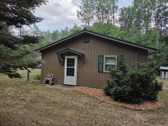 745 W Airpark Dr, Luther, MI 49656