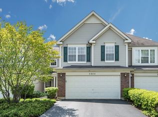 3044 Crystal Rock Rd, Naperville, IL 60564