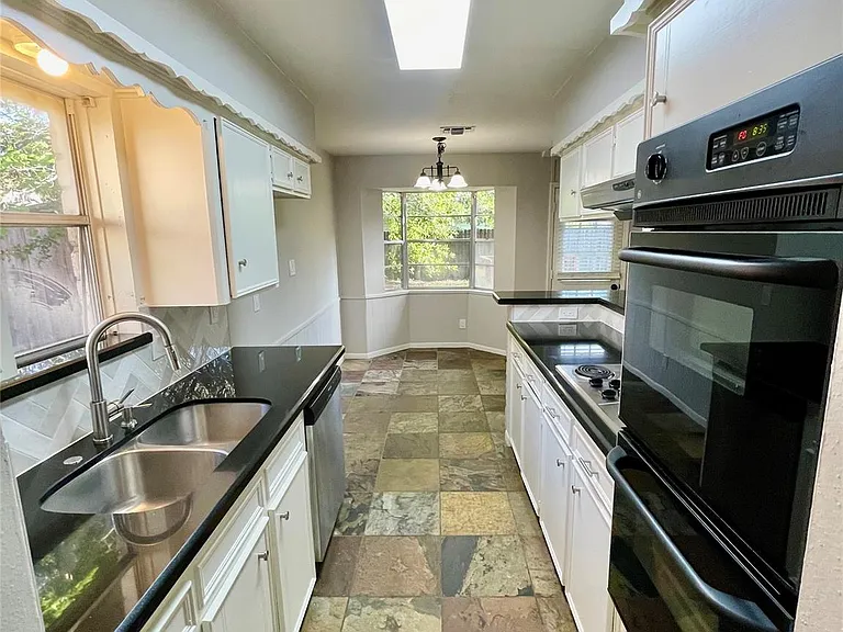 12854 Westhorpe Dr — Photo 8