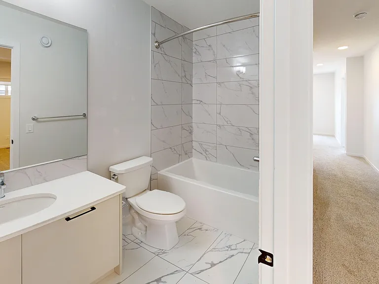 178 Legacy Glen Ct SE — Photo 31