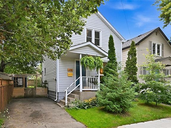 3rd image of 174 Beech St
