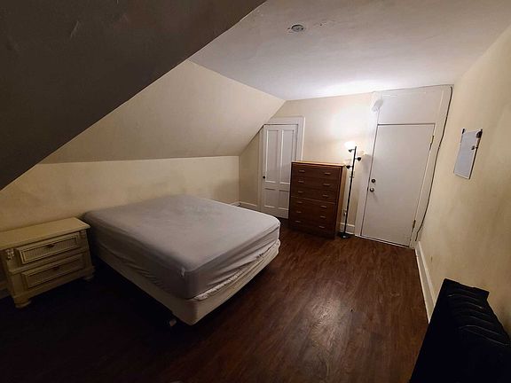 4th image of 71 Vine St #10595924