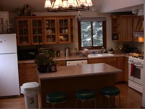 2nd image of 2525 N Setterbo Rd