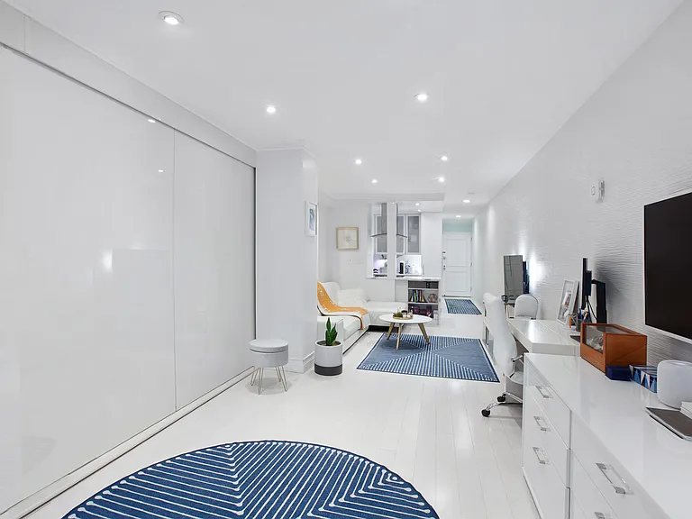 106 Central Park S #12M — Photo 3