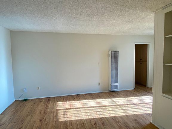 3rd image of 4040 Wabash Ave APT 4