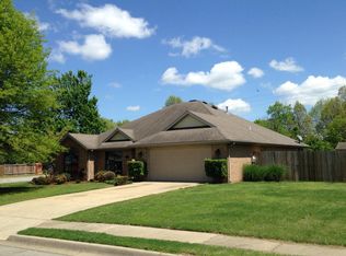 1515 Seneca St, Springdale, AR 72762