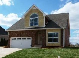 2202 Fairfax Dr, Clarksville, TN 37043