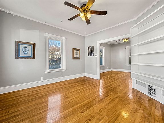 4th image of 4 Belle Isle Ave