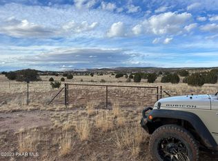 1170 E Cougar Ridge Rd, Paulden, AZ 86334