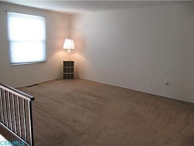 3rd image of 3092 Conneaut Ct