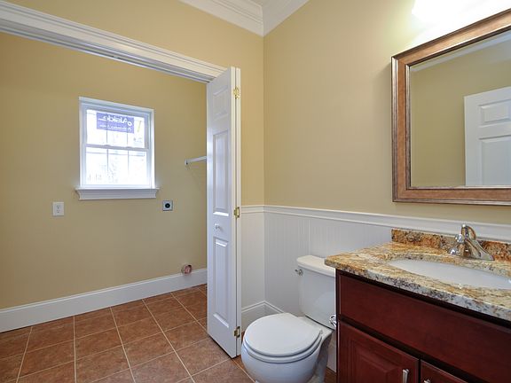 5th image of 20 Rosemary Ct Lot 17