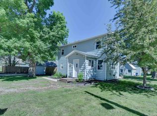 1912 Jackson Ave, Spirit Lake, IA 51360