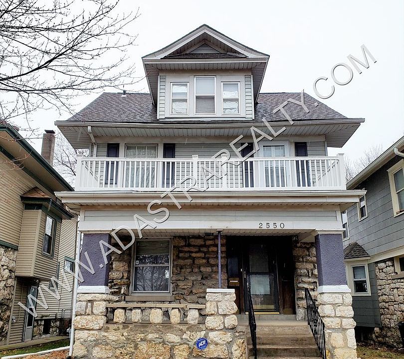 1st image of 2550 Charlotte St