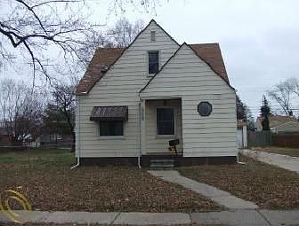 1st image of 19046 Wood St