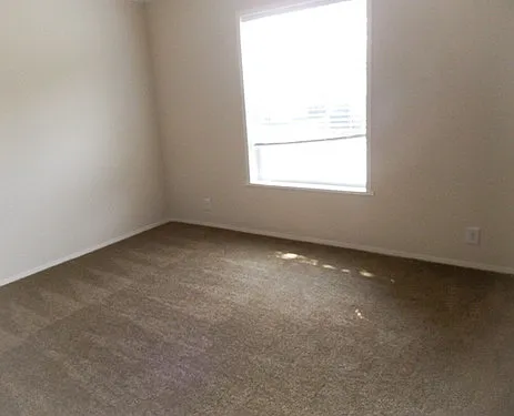 271 Holly Ln photo 1