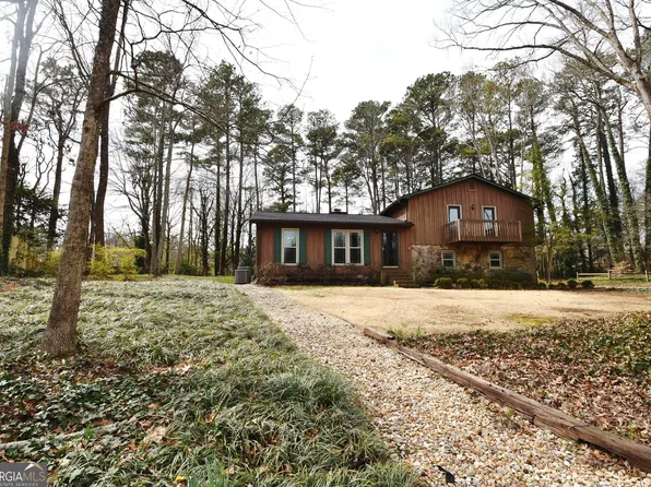 3515 Creek Ct, Marietta, GA 30062